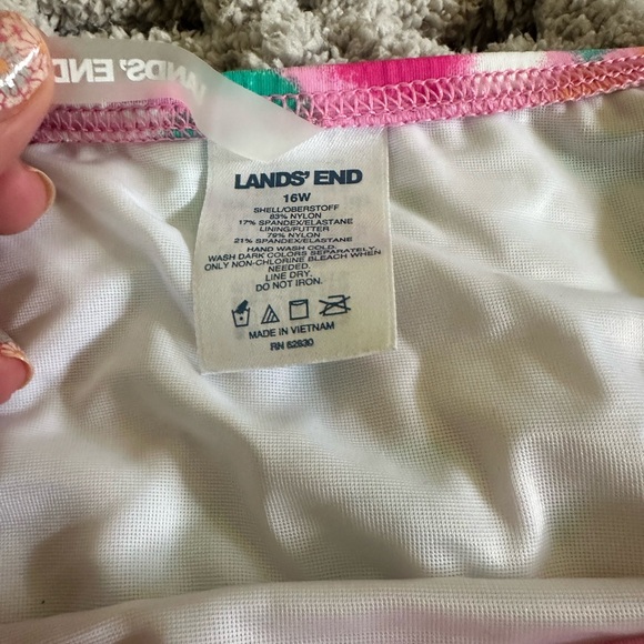 Lands End Tie Dye 2 piece - Picture 4 of 4